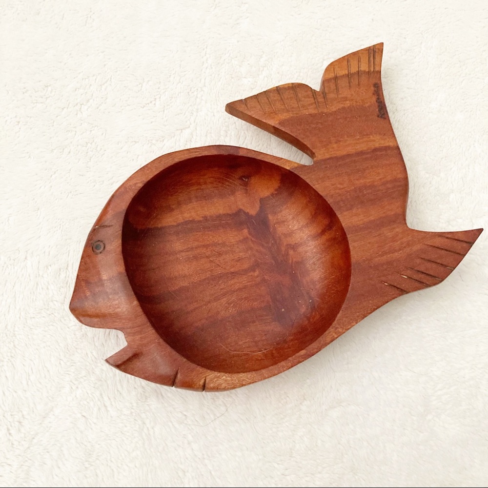 Monkey Pod Wood Carved Fish Bowl Dish